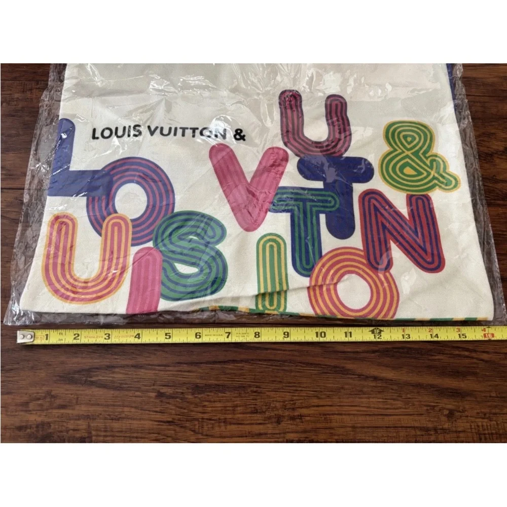 Louis Vuitton Limited Edition  Shenzhen Museum Exhibition Canvas Tote New - Picture 5 of 7